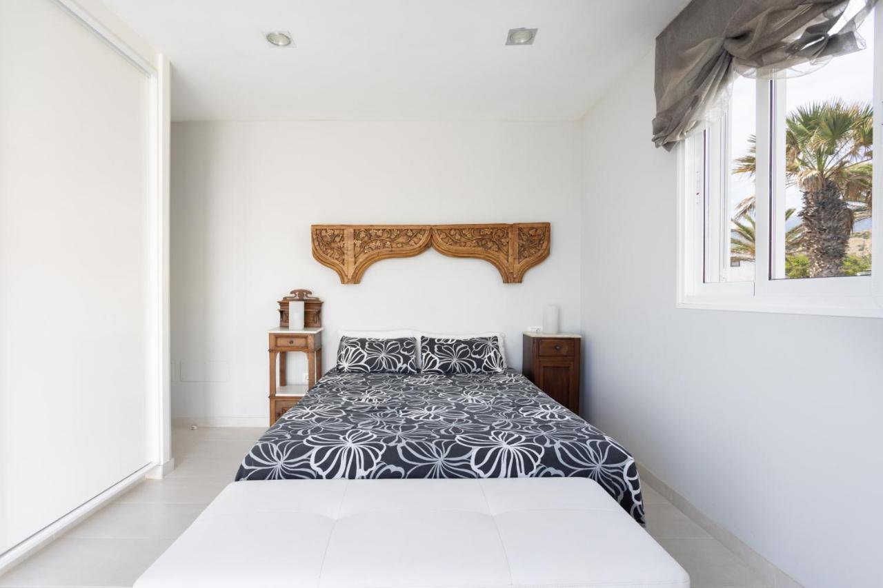 Luxury Frontline Poris De Abona Villa Bagian luar foto