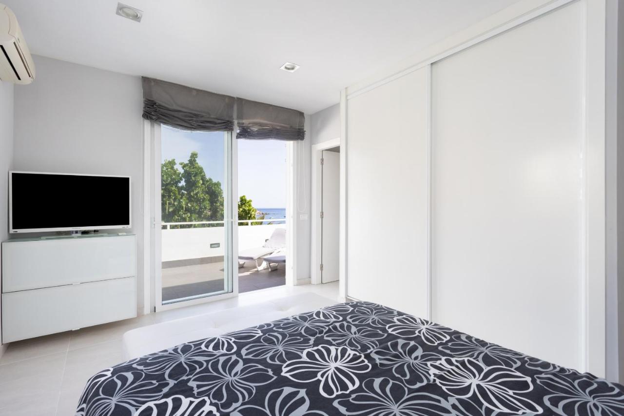 Luxury Frontline Poris De Abona Villa Bagian luar foto
